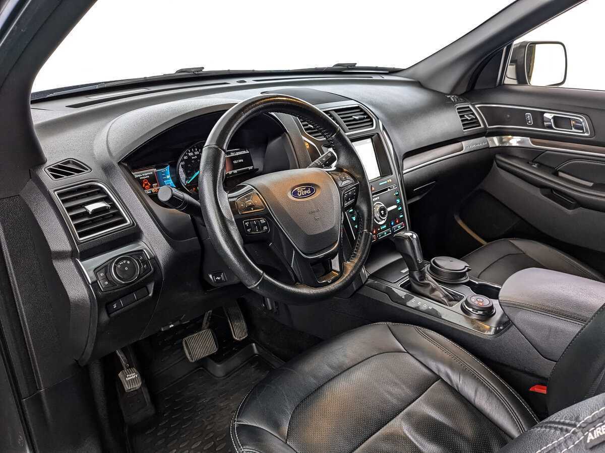 Ford Explorer, 2017 Фото №11