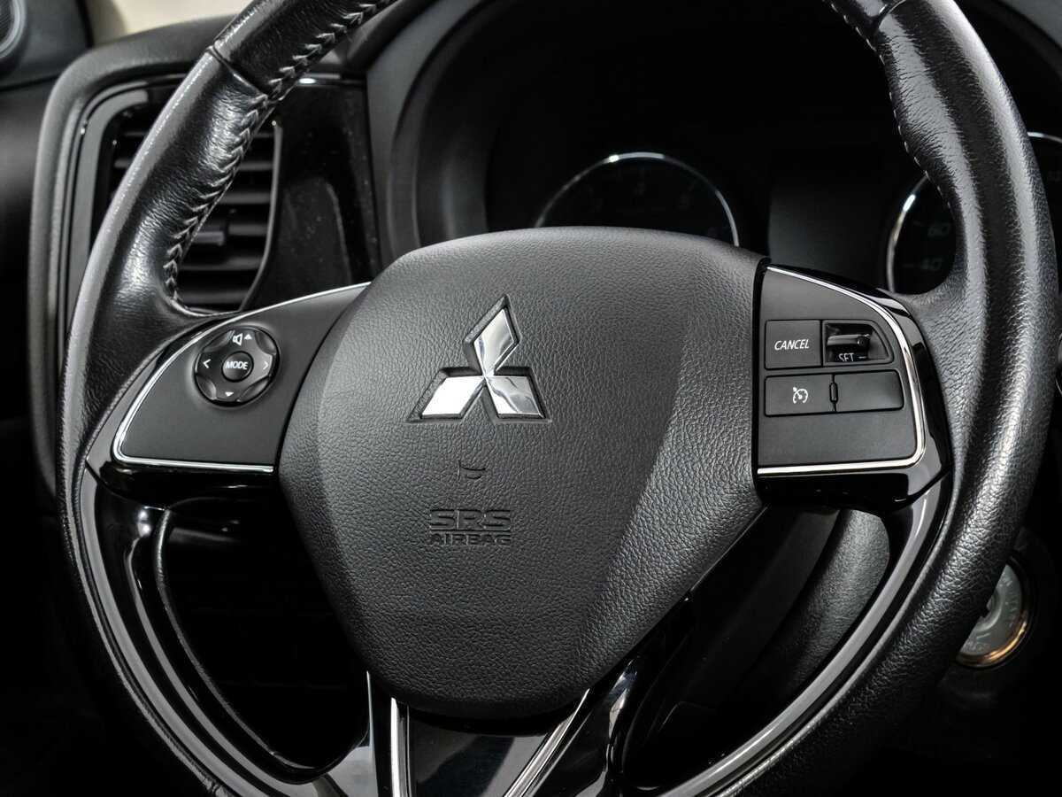 Mitsubishi Outlander, 2018 Фото №10