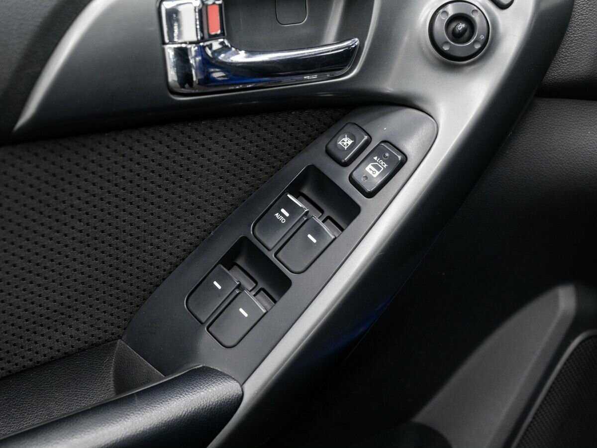 Kia Cerato 6-speed, 2012 Фото №15