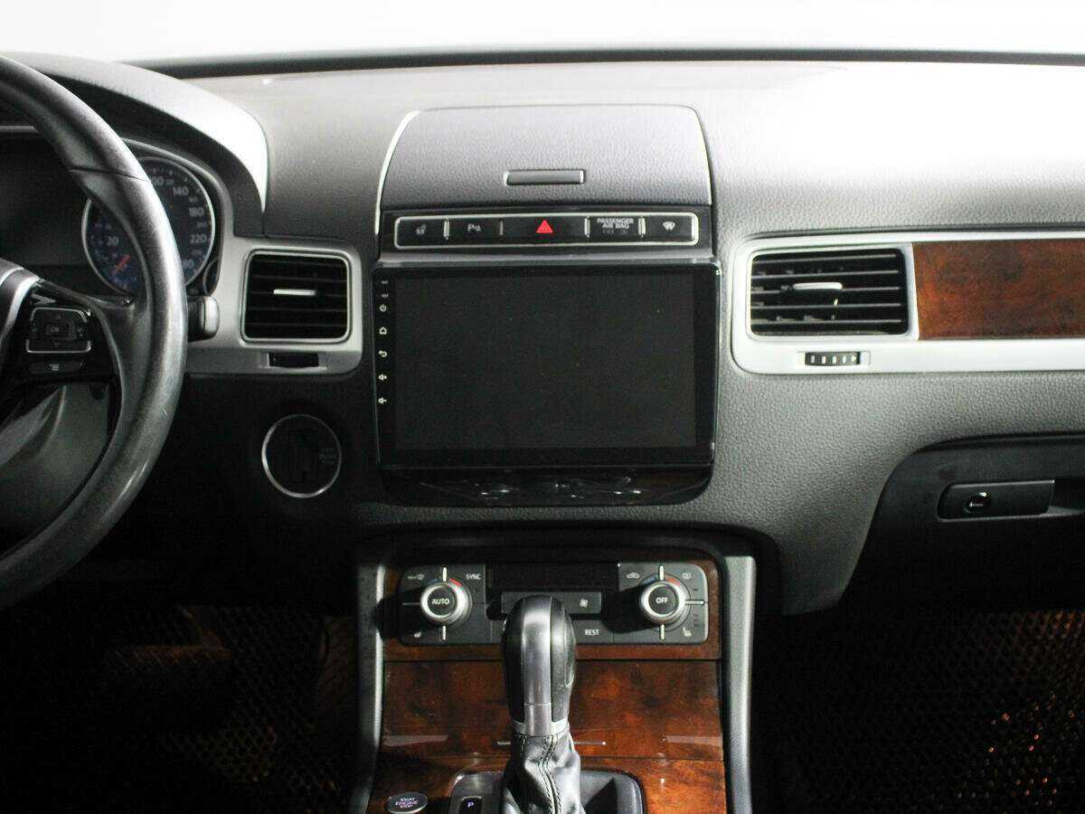 Volkswagen Touareg, 2015 Фото №10