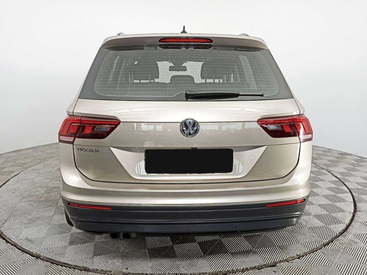 Volkswagen Tiguan, 2020 Фото №6