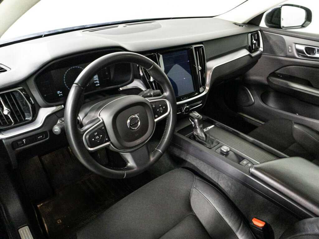 Volvo V60, 2018 Фото №11