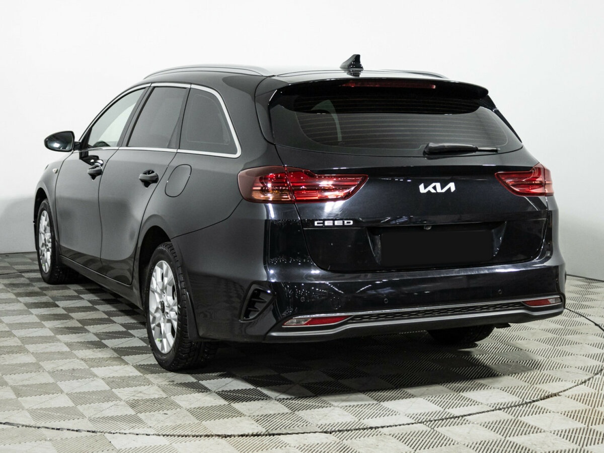 Kia Ceed III Рестайлинг, 2022 Фото №7