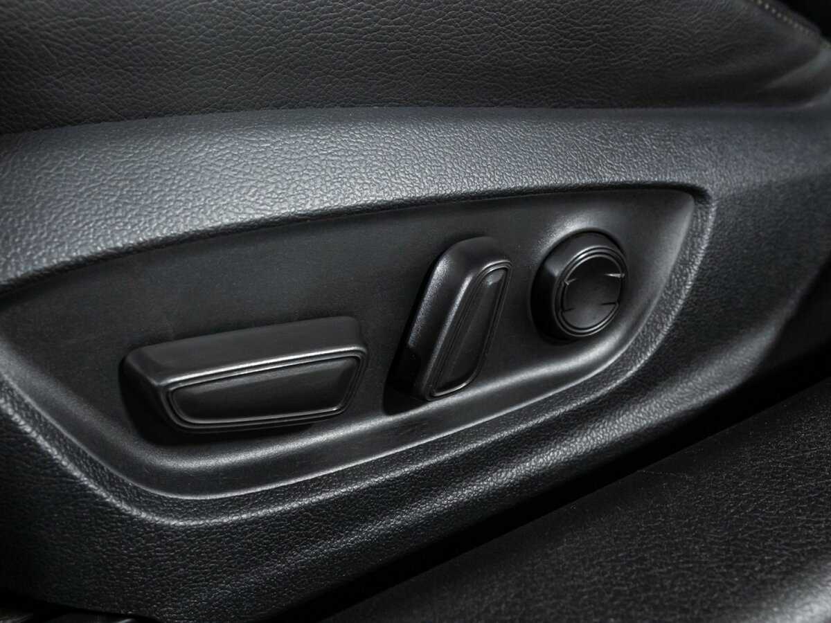 Toyota Camry, 2019 Фото №16