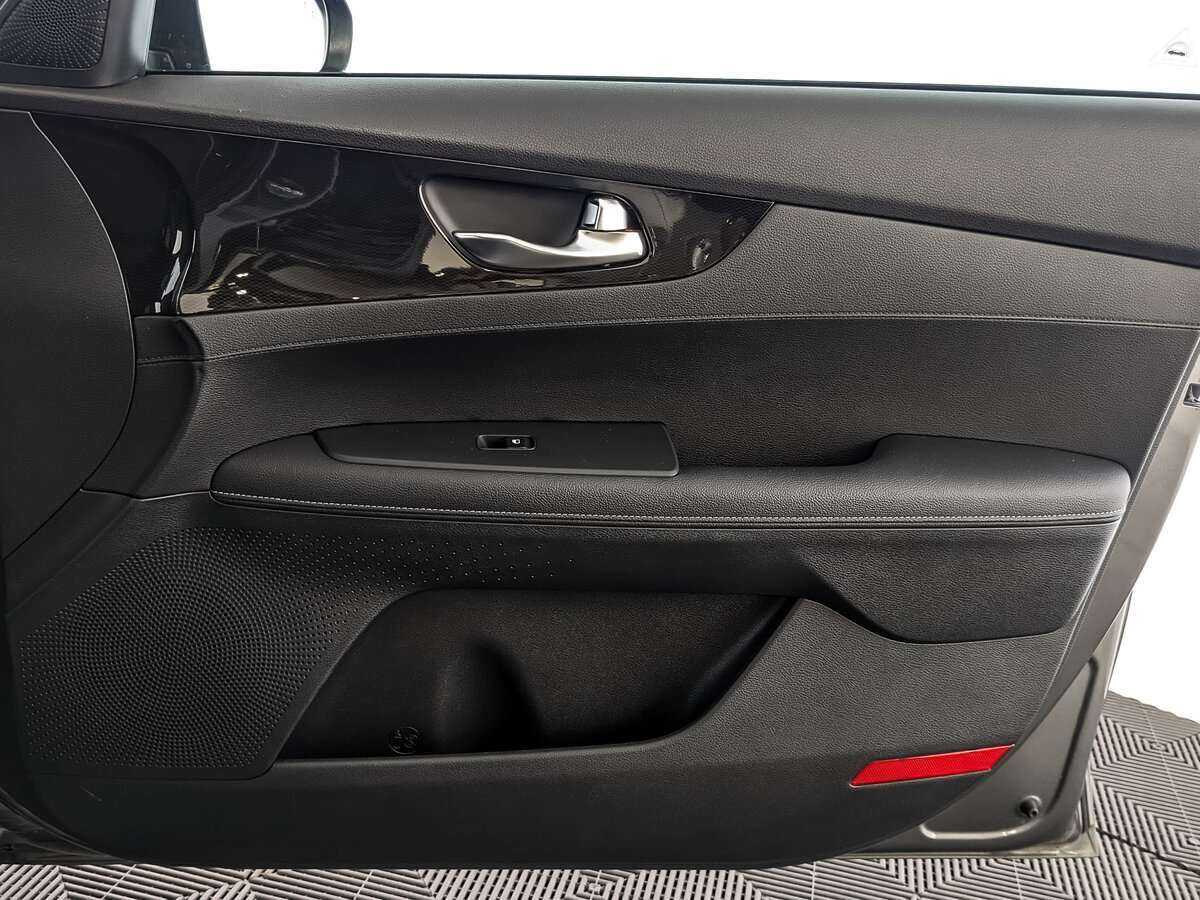Kia Cerato, 2021 Фото №21
