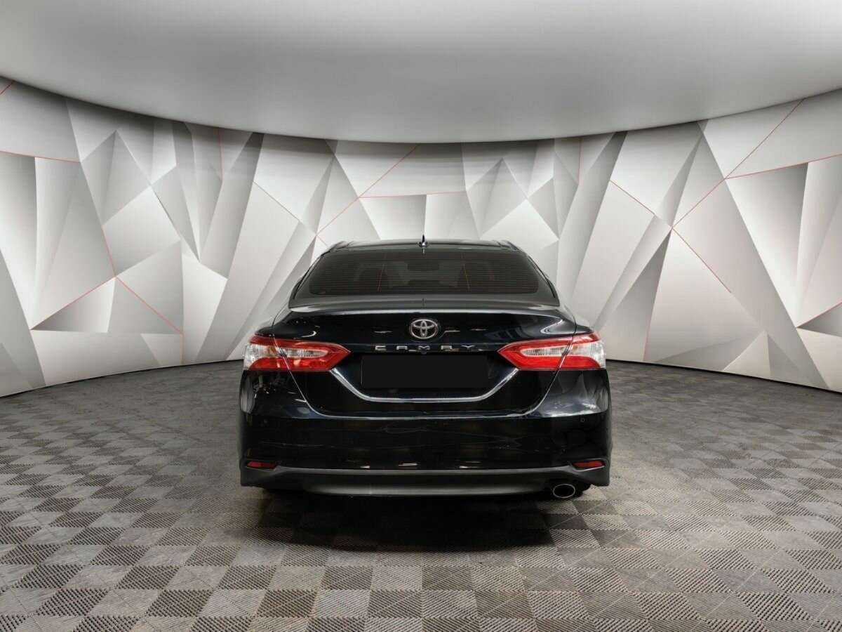 Toyota Camry, 2019 Фото №8