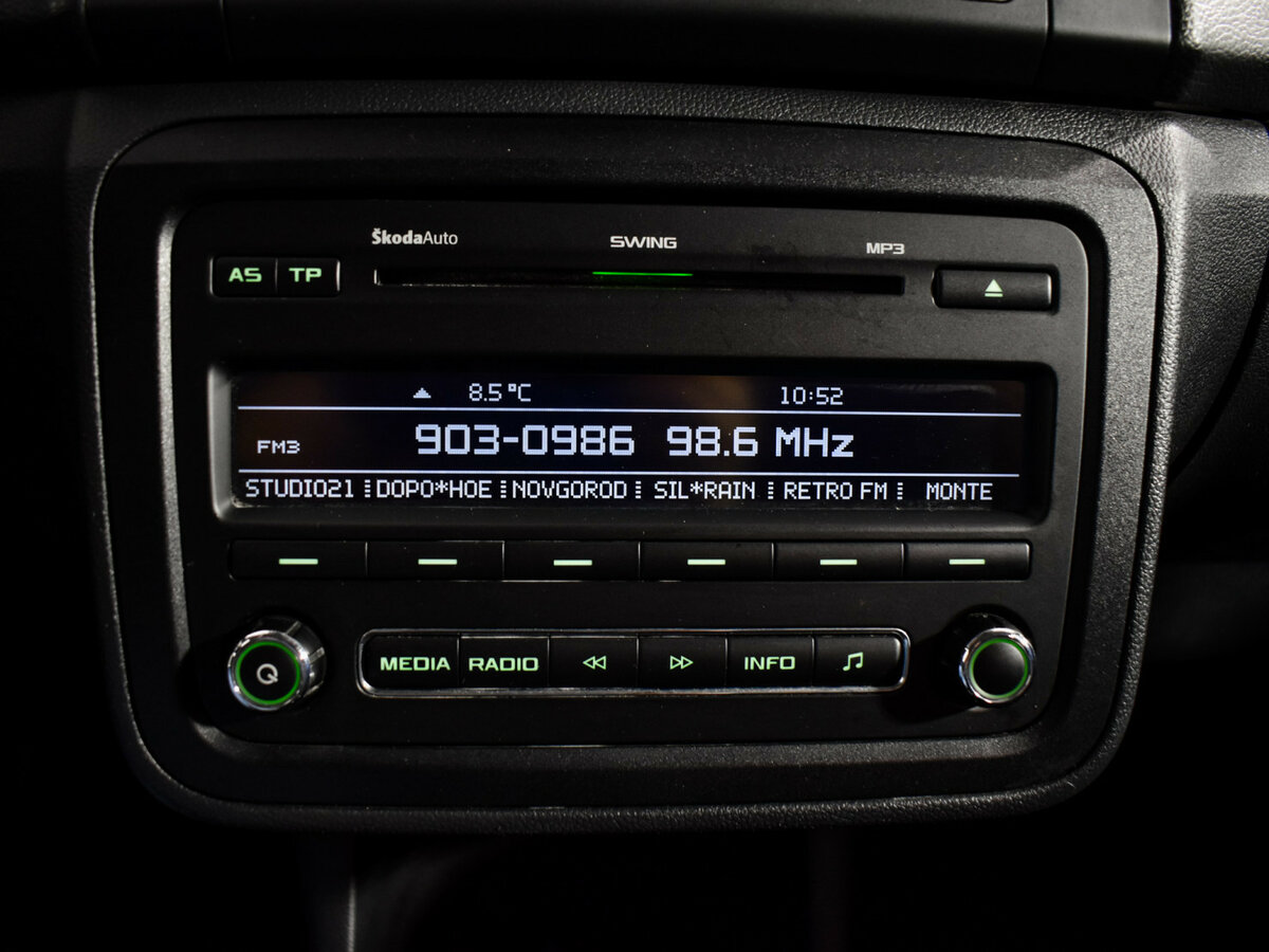 Skoda Fabia II Рестайлинг, 2012 Фото №16