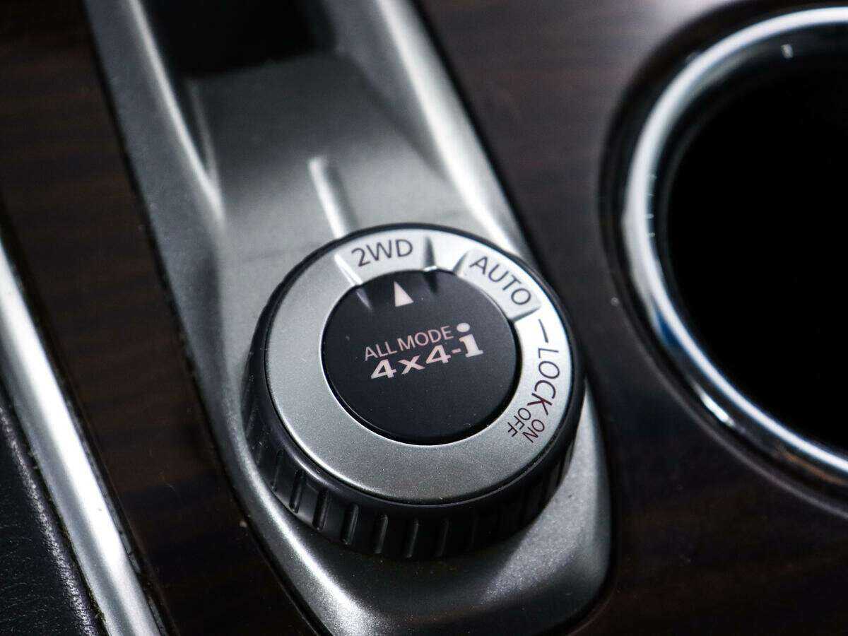 Nissan Pathfinder, 2015 Фото №16