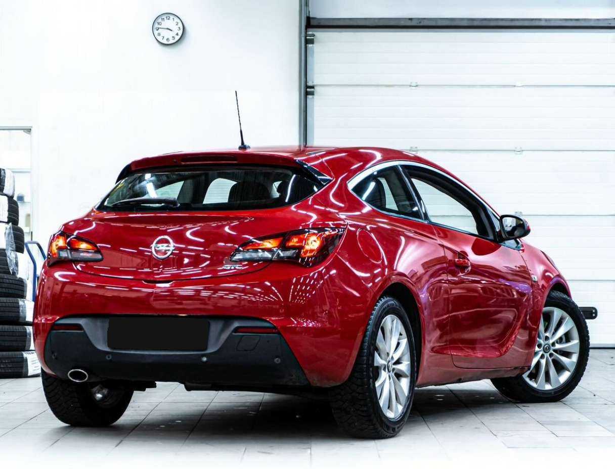 Opel Astra GTC, 2012 Фото №3
