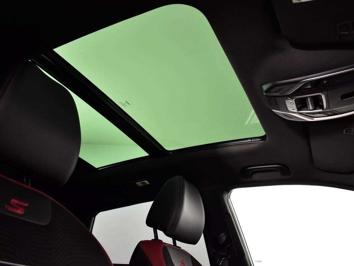 Geely Coolray, 2022 Фото №13