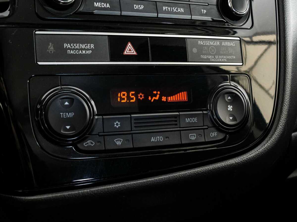 Mitsubishi Outlander, 2018 Фото №11