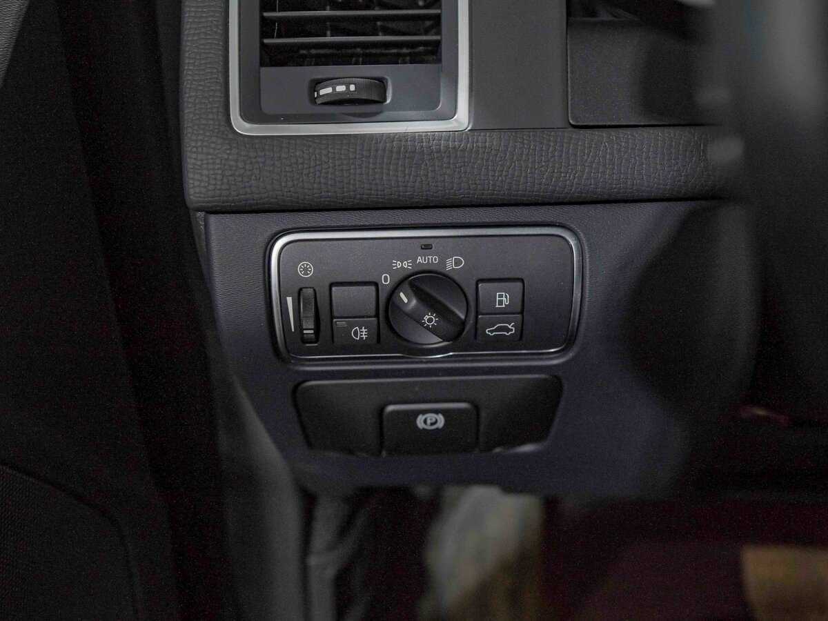 Volvo XC60, 2015 Фото №13