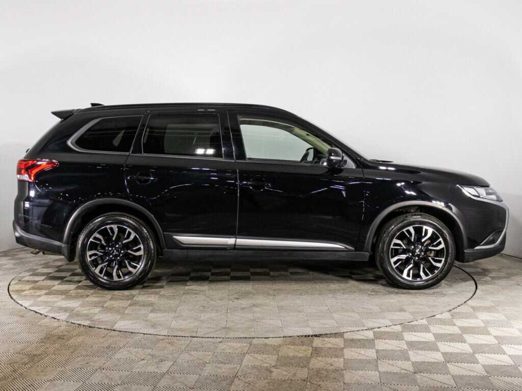 Mitsubishi Outlander, 2021 Фото №4