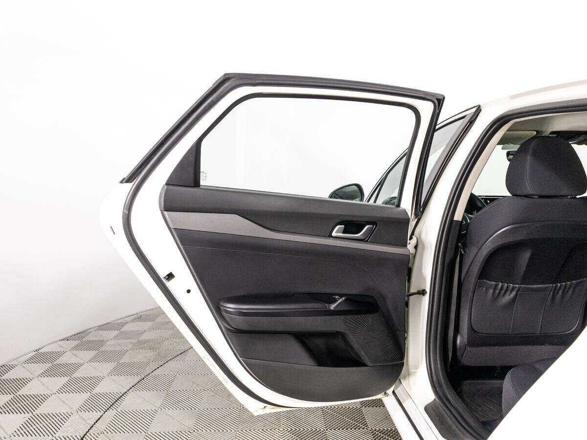 Kia K5, 2020 Фото №23