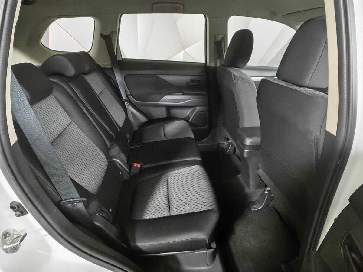 Mitsubishi Outlander, 2012 Фото №12