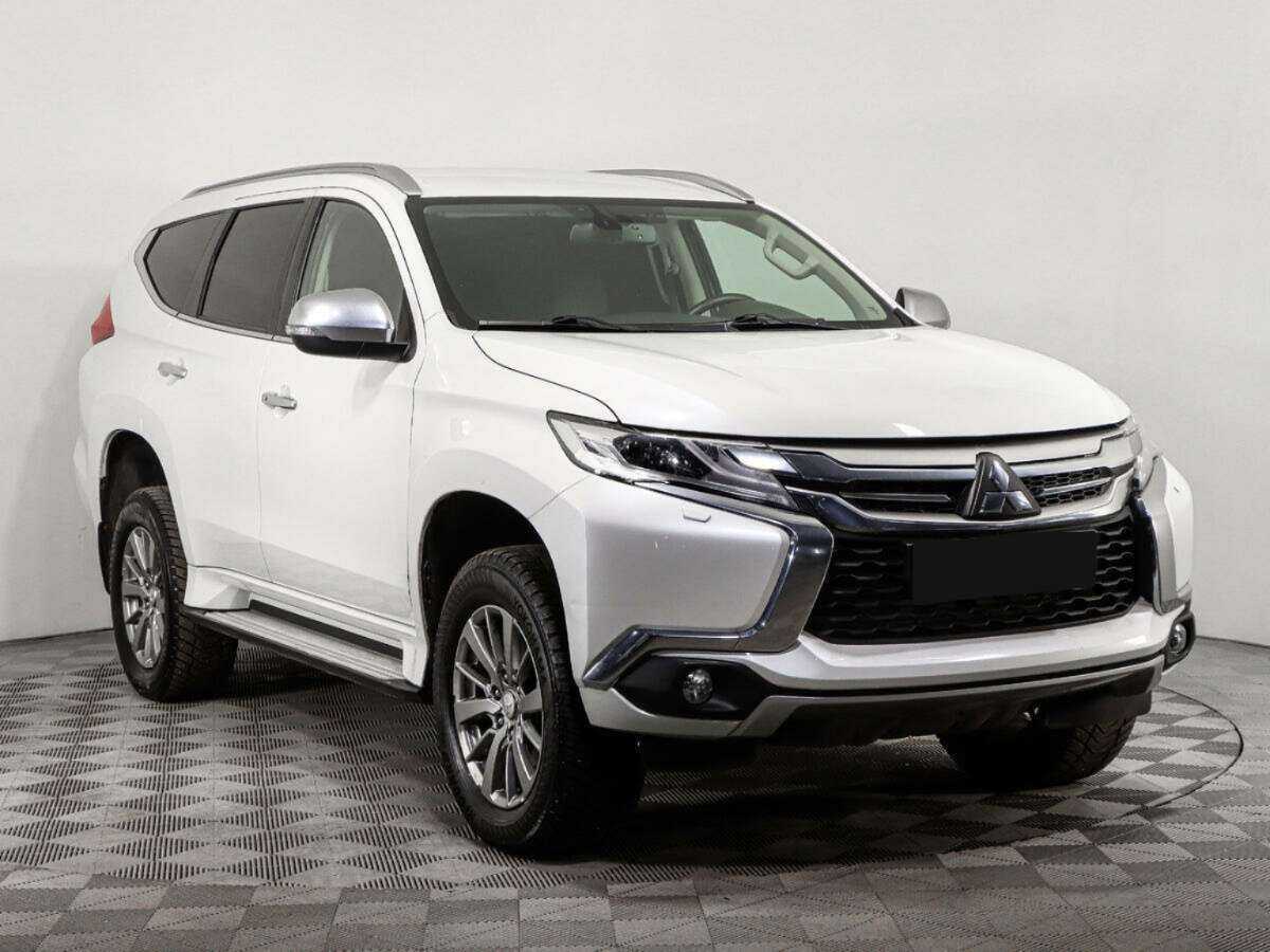 Mitsubishi Pajero Sport, 2018 Фото №3