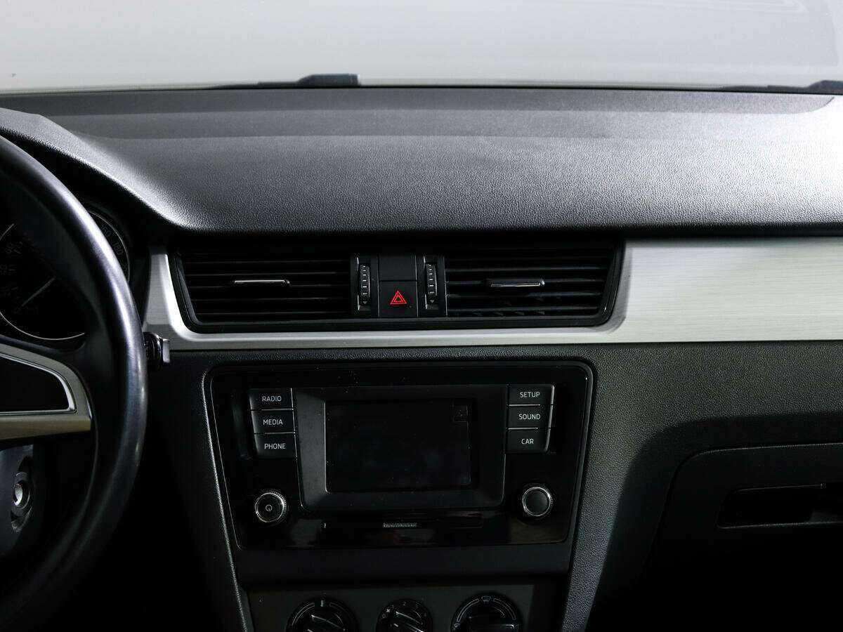 Skoda Rapid, 2016 Фото №10