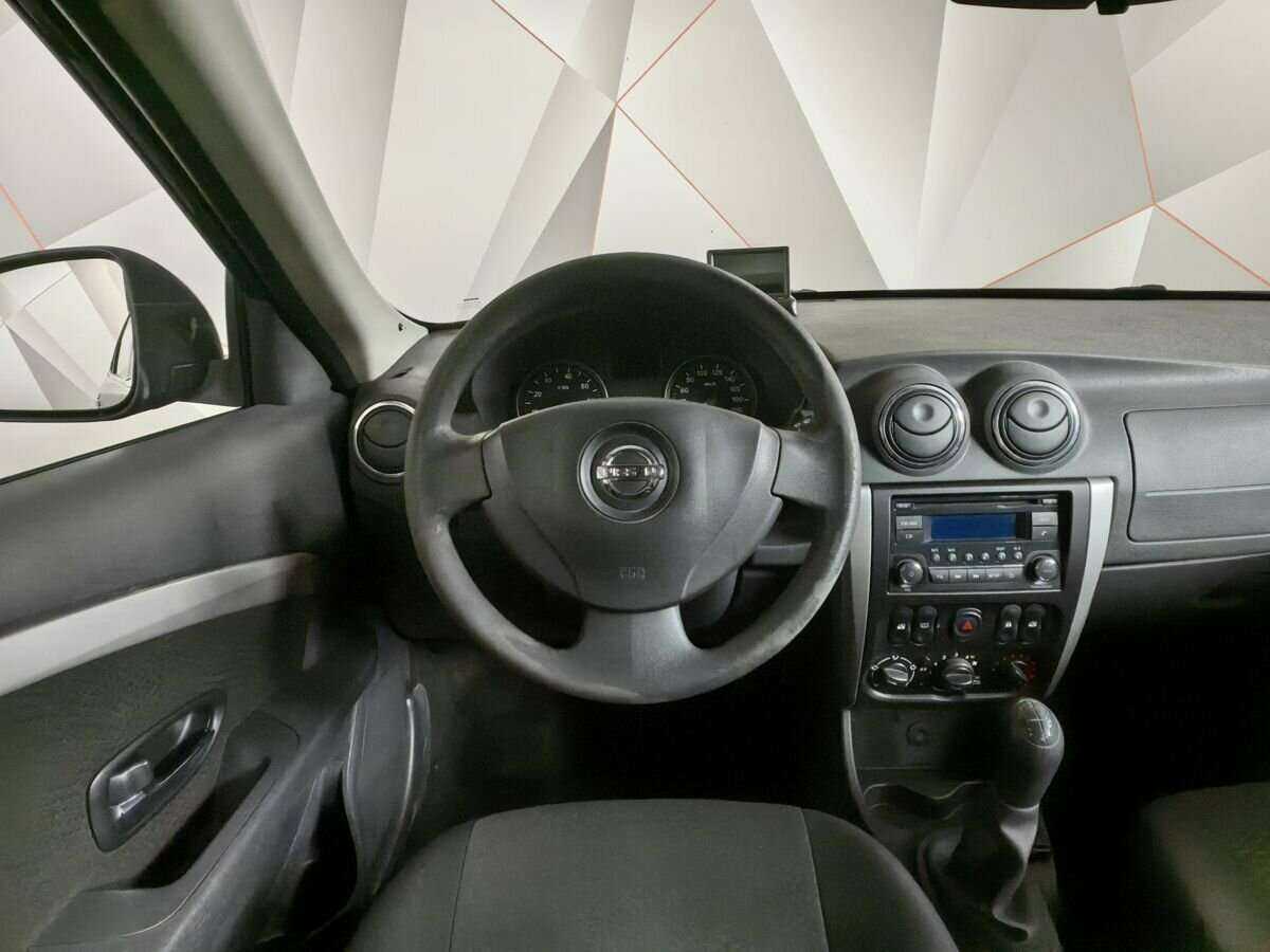 Nissan Almera, 2018 Фото №15