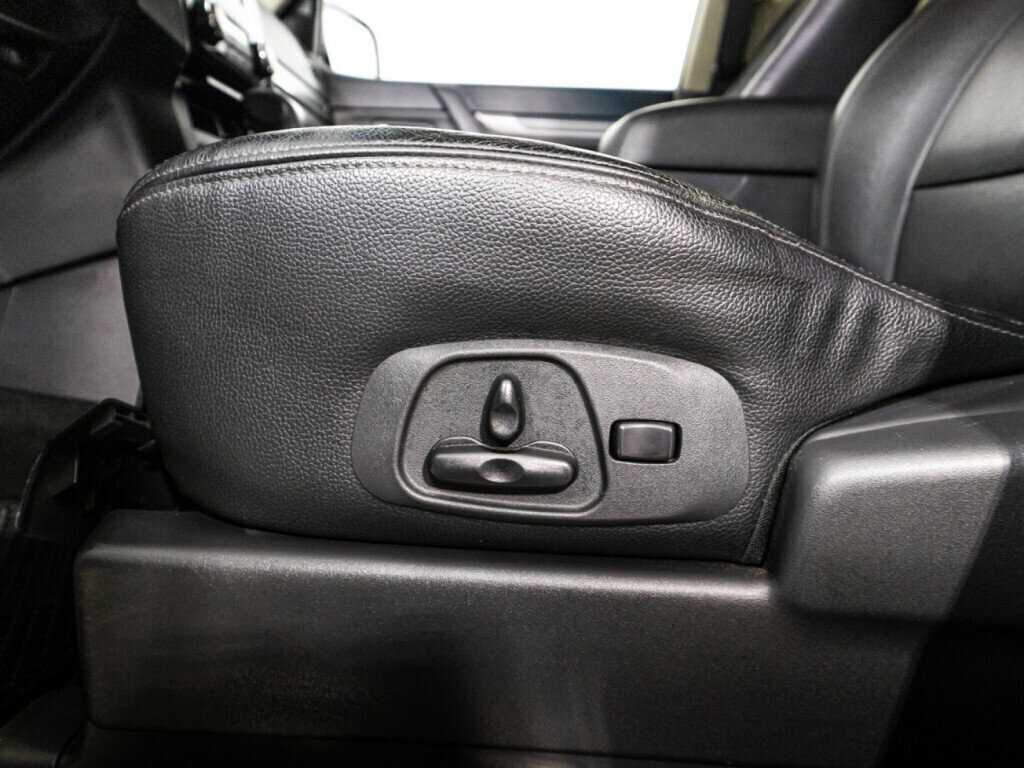 Mitsubishi Pajero, 2014 Фото №17