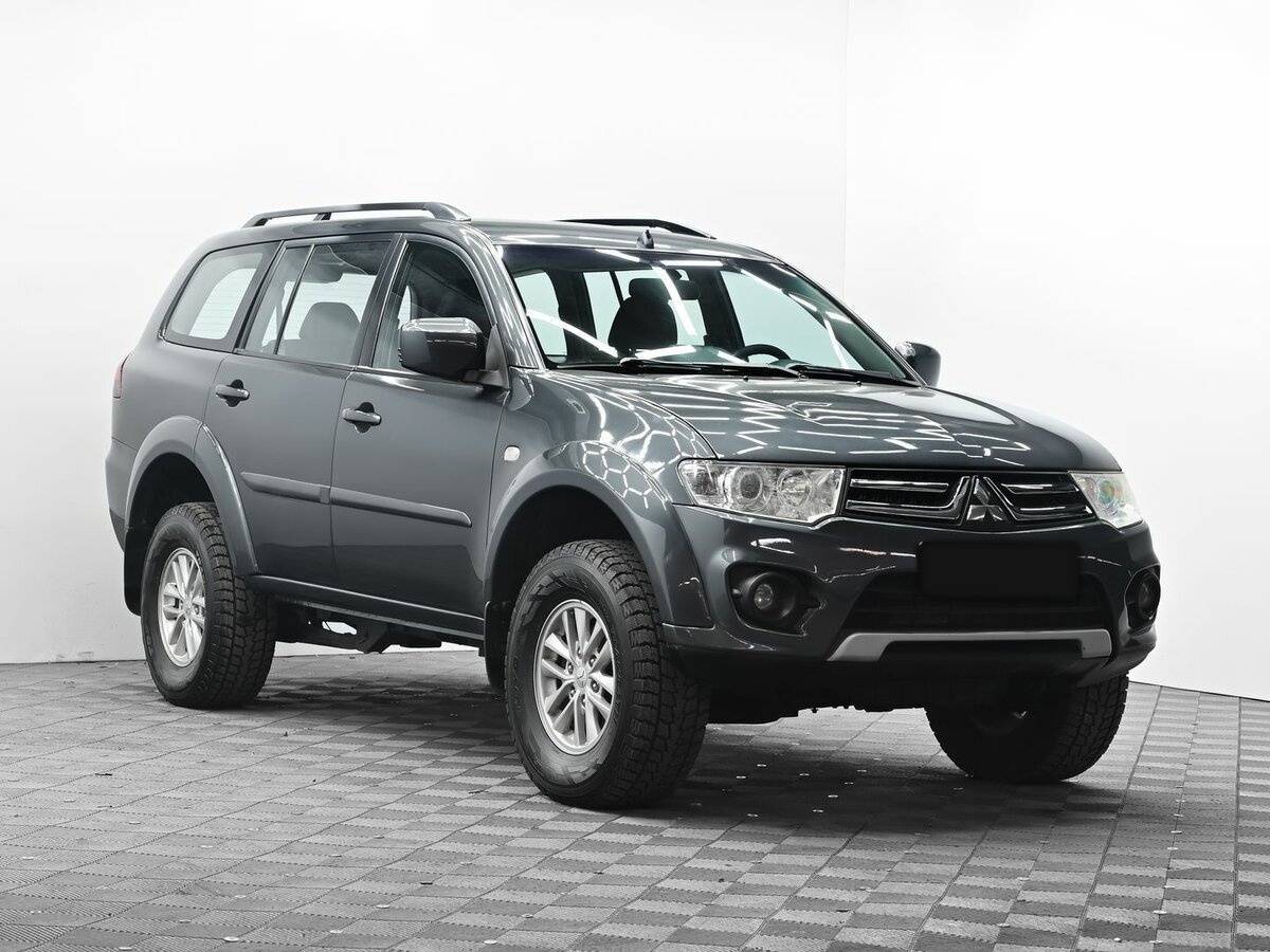 Mitsubishi Pajero Sport, 2014 Фото №2