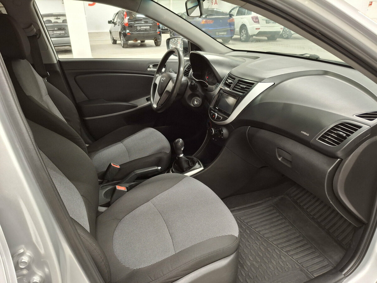 Hyundai Solaris I, 2014 Фото №11