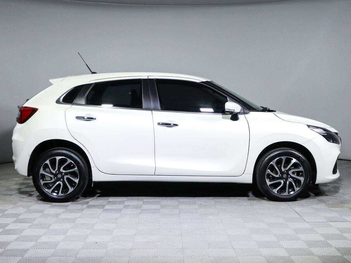 Suzuki Baleno, 2022 Фото №4