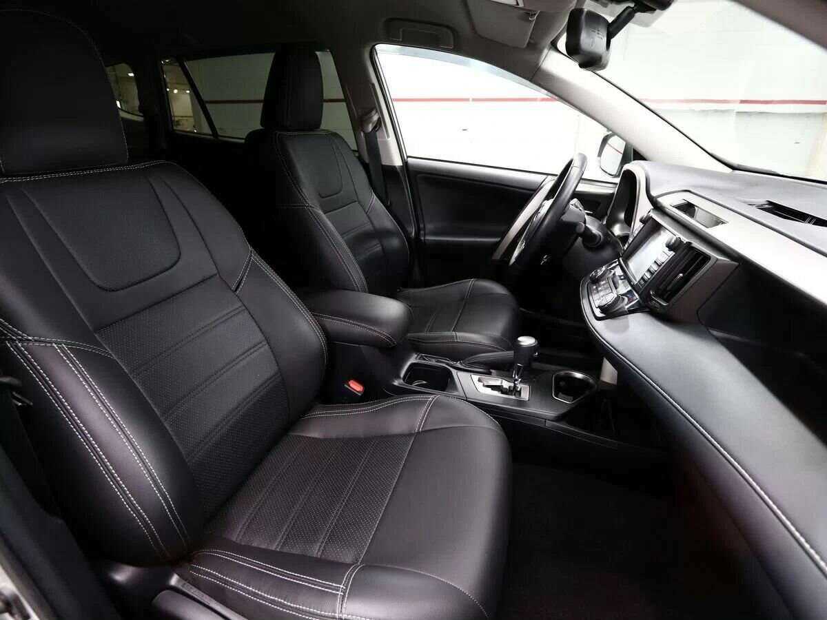 Toyota RAV4, 2019 Фото №7