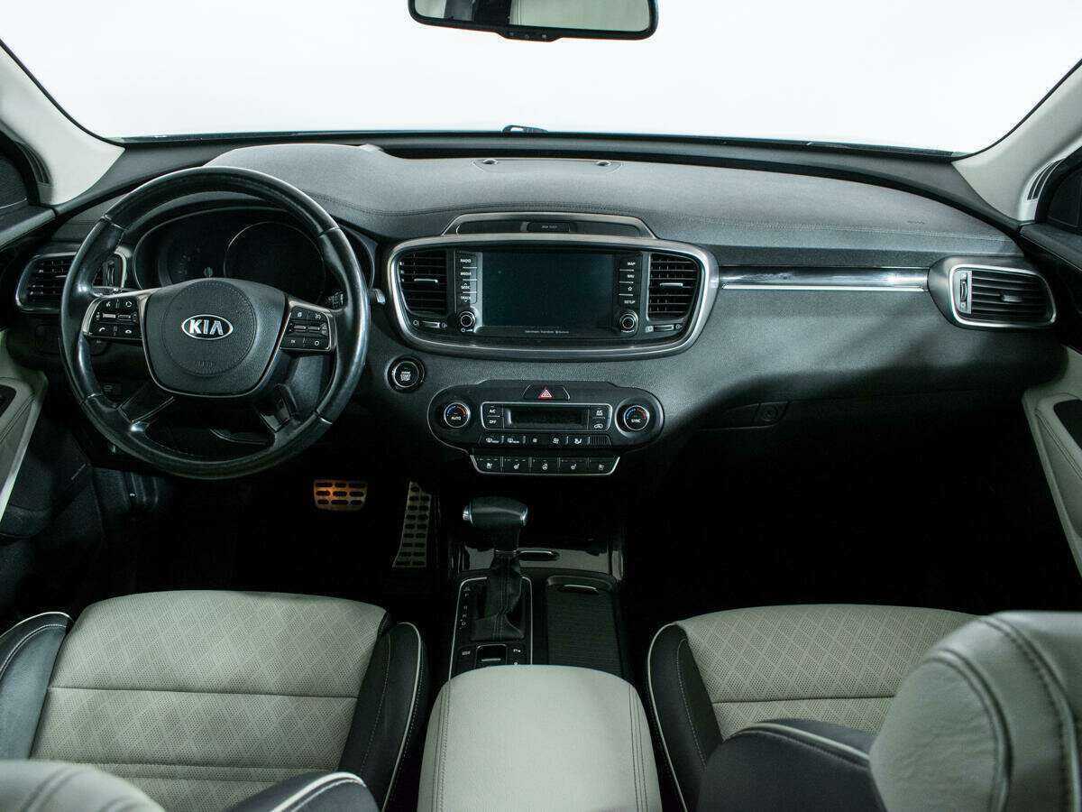 Kia Sorento, 2018 Фото №12