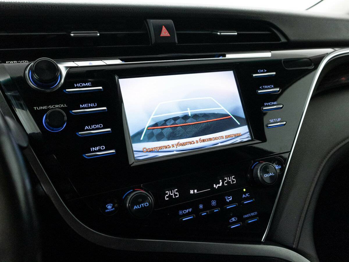 Toyota Camry, 2020 Фото №17