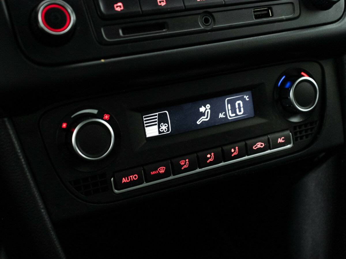 Volkswagen Polo V, 2013 Фото №14