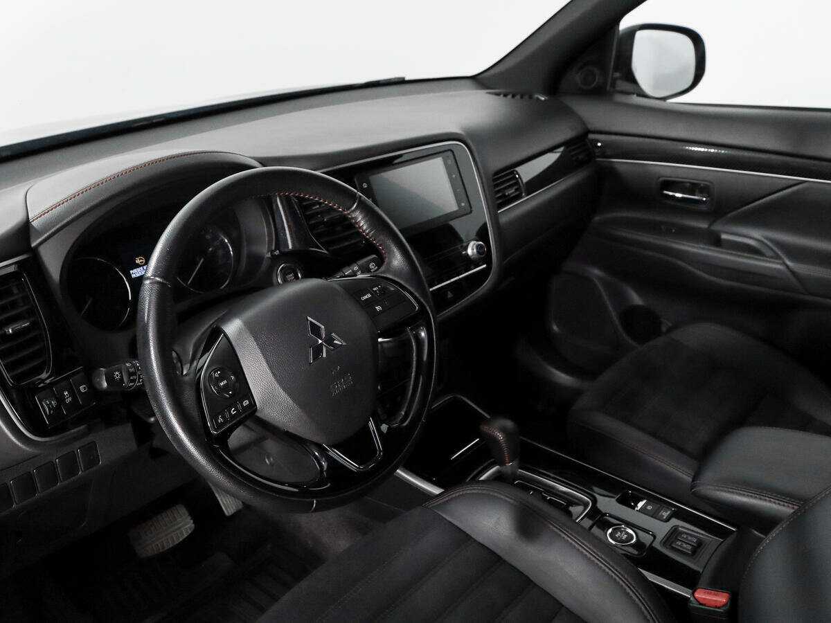 Mitsubishi Outlander, 2020 Фото №9