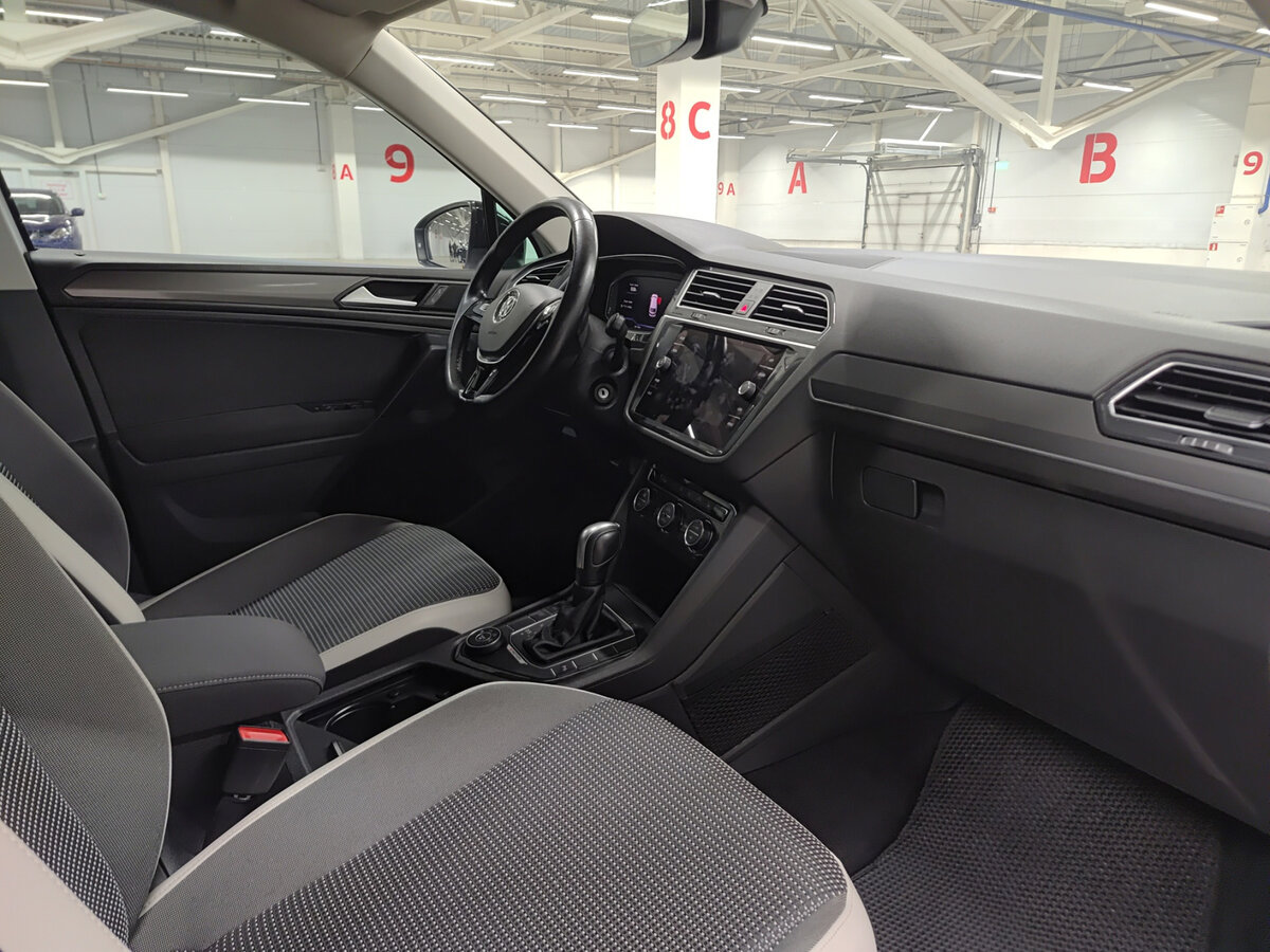 Volkswagen Tiguan II, 2019 Фото №11