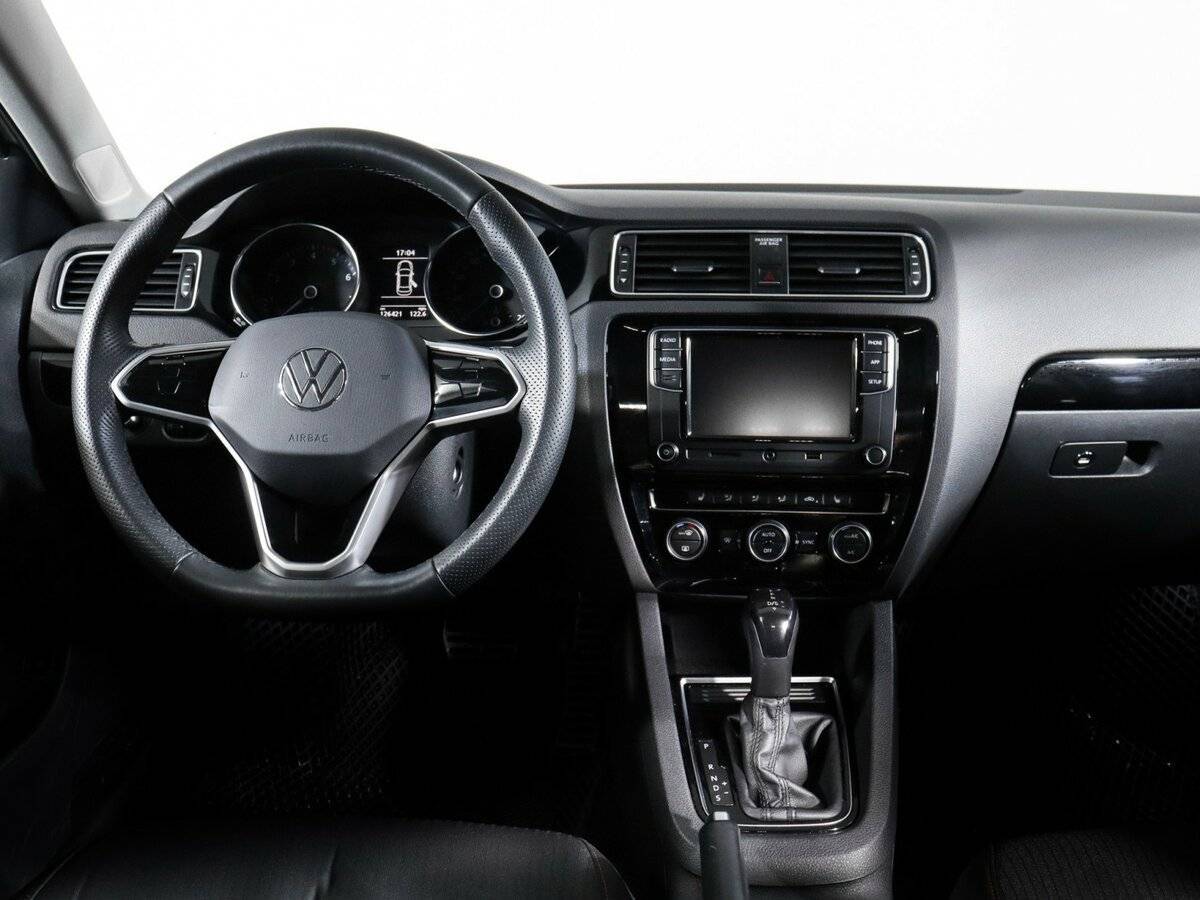 Volkswagen Jetta, 2018 Фото №12