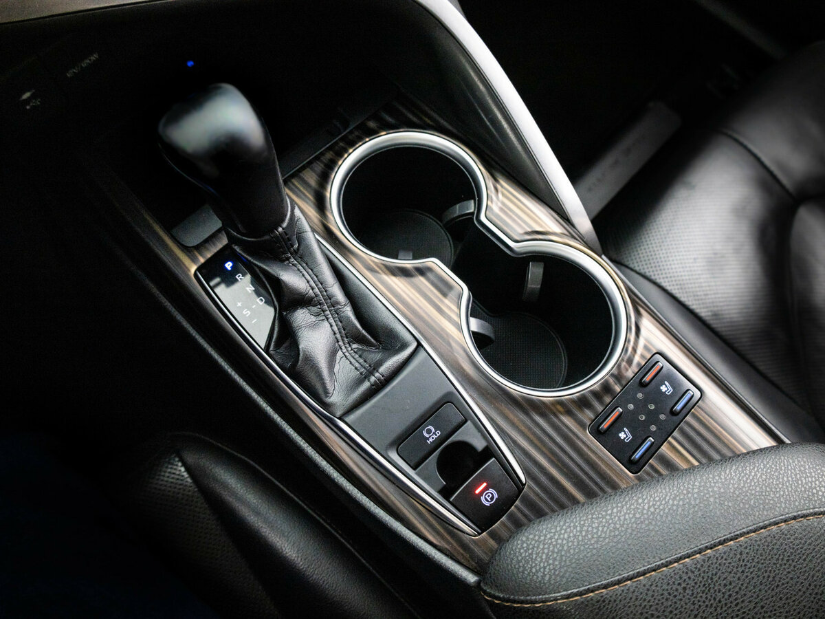 Toyota Camry VIII (XV70), 2018 Фото №13