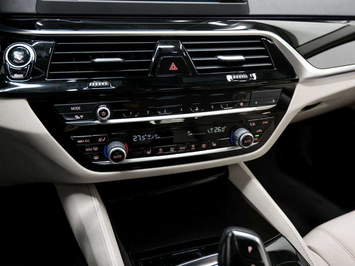 BMW 5 серии 520i, 2018 Фото №21