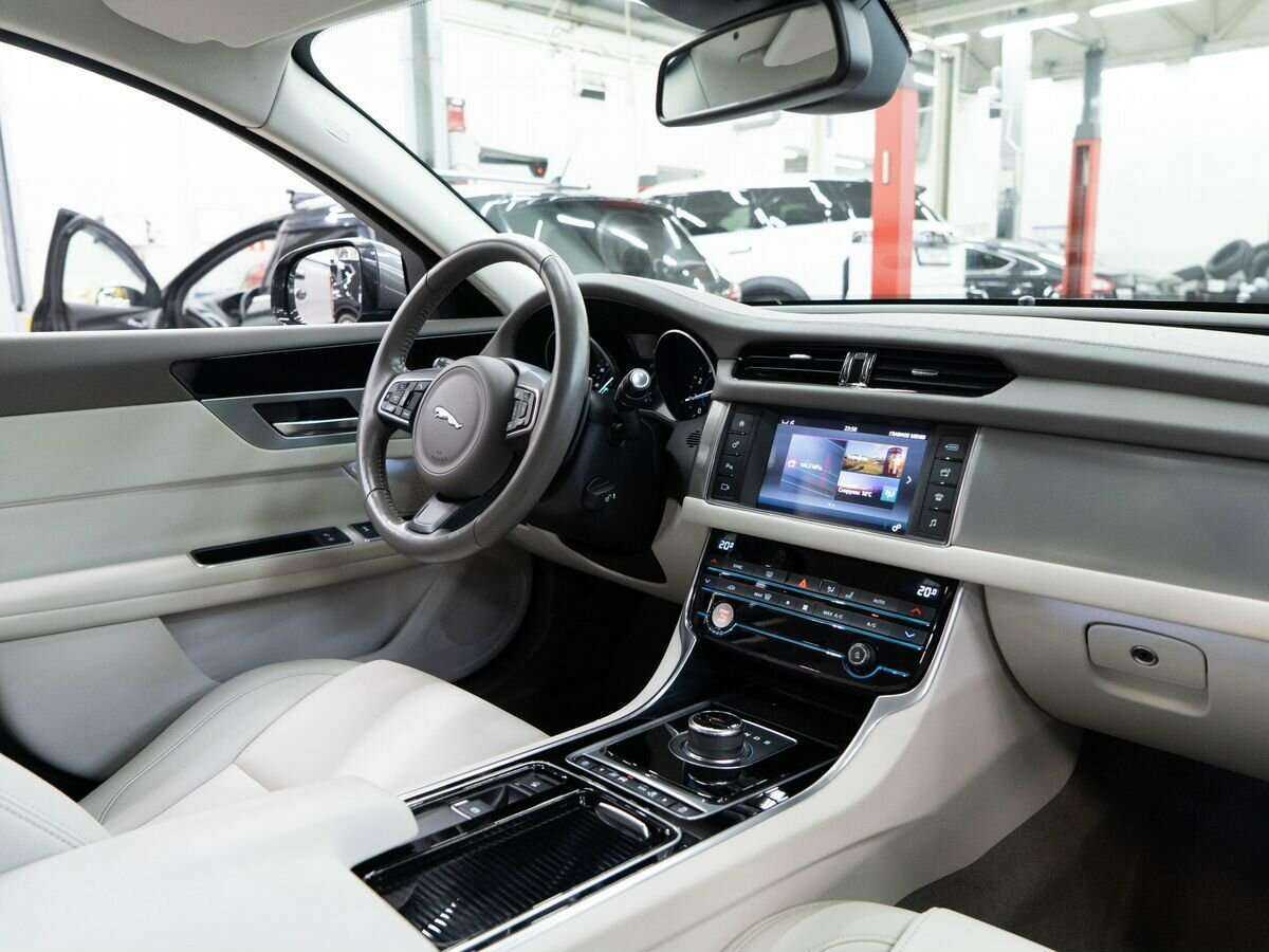 Jaguar XF, 2017 Фото №18