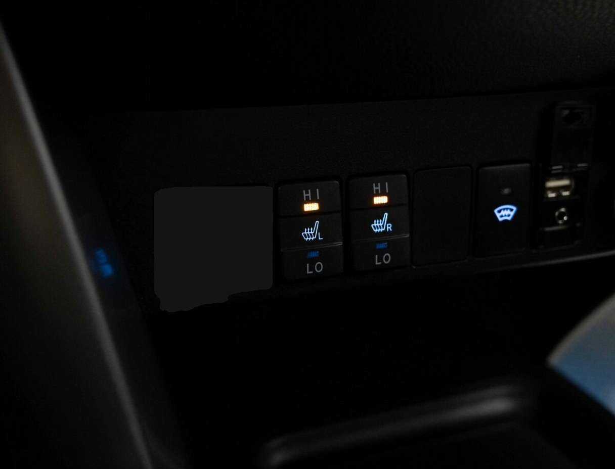 Toyota RAV4, 2019 Фото №17