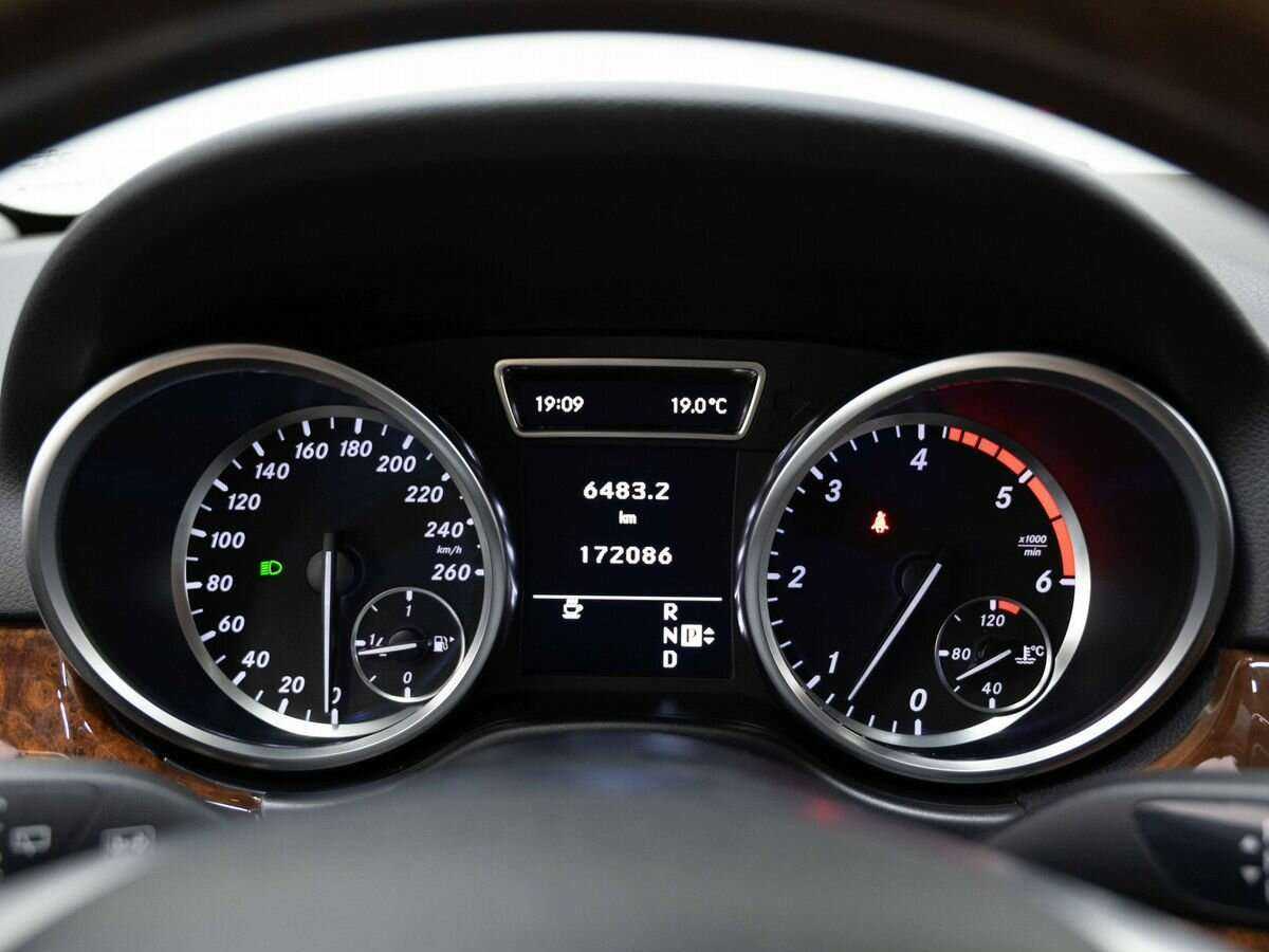 Mercedes-Benz M-Класс 350 CDI, 2012 Фото №19