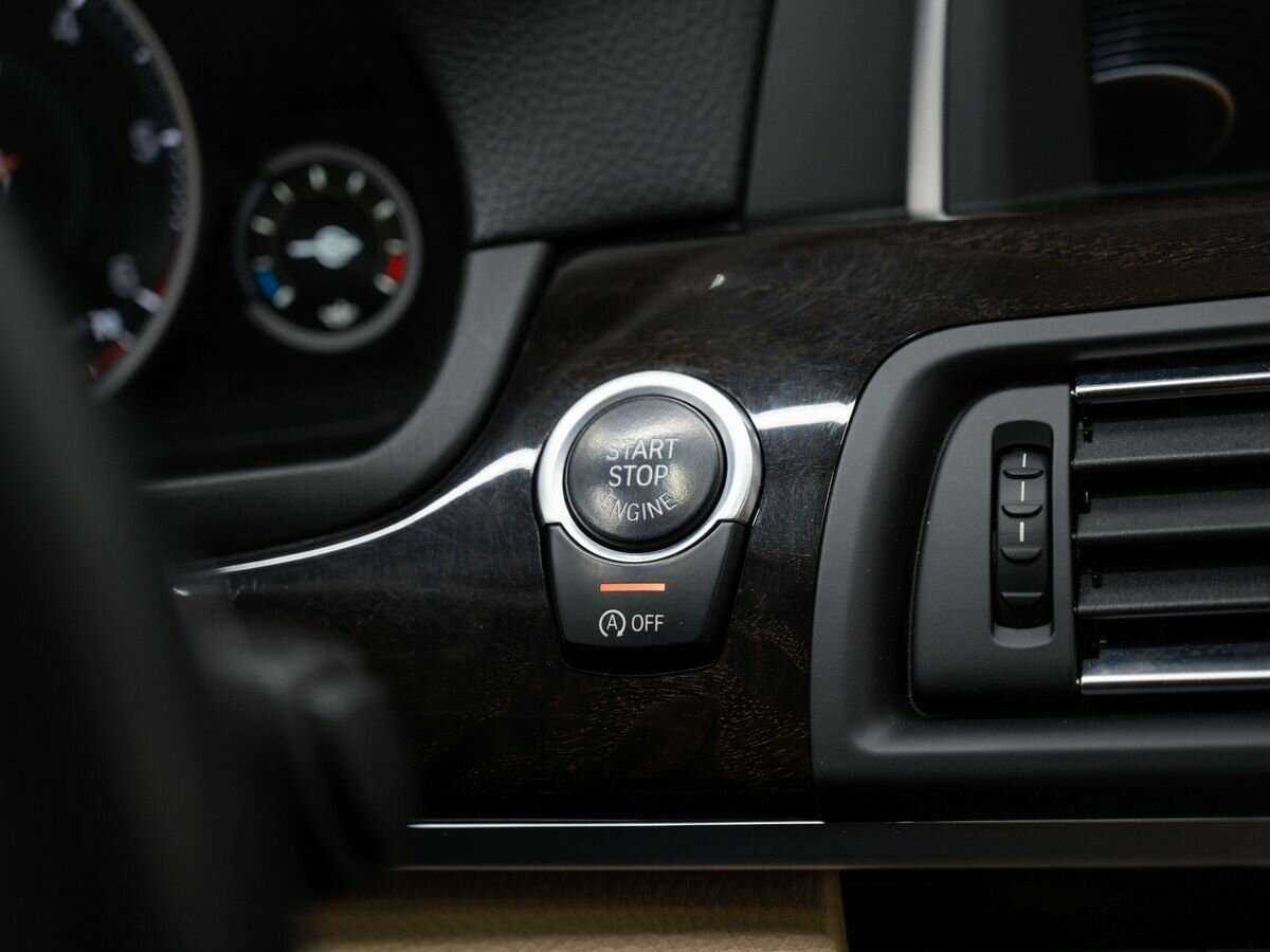 BMW 5 серии 530d xDrive, 2015 Фото №24