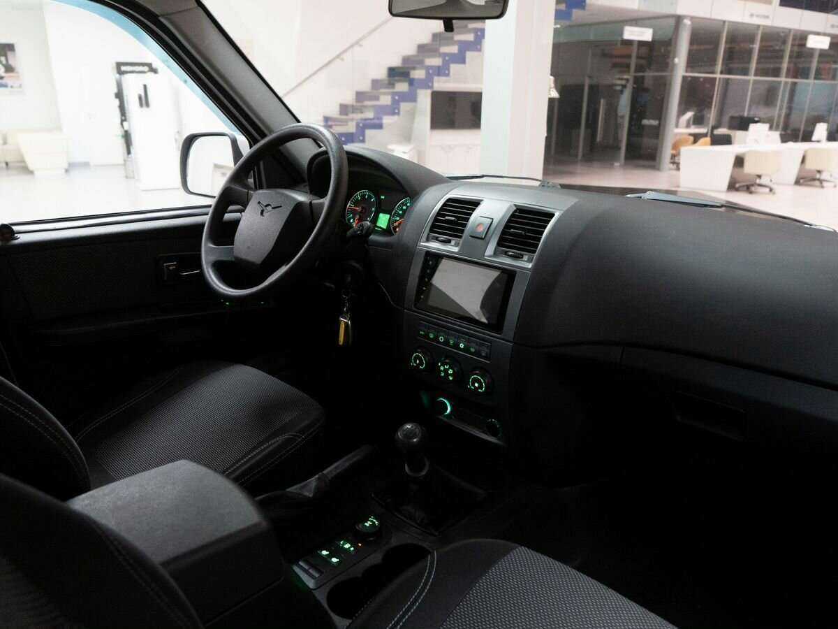 УАЗ Patriot, 2015 Фото №11