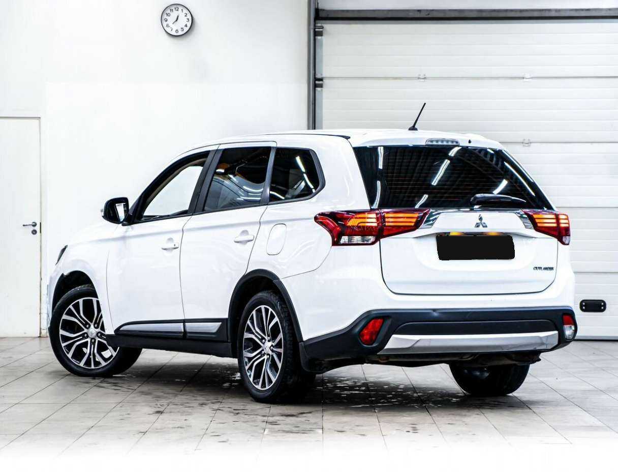 Mitsubishi Outlander, 2015 Фото №6