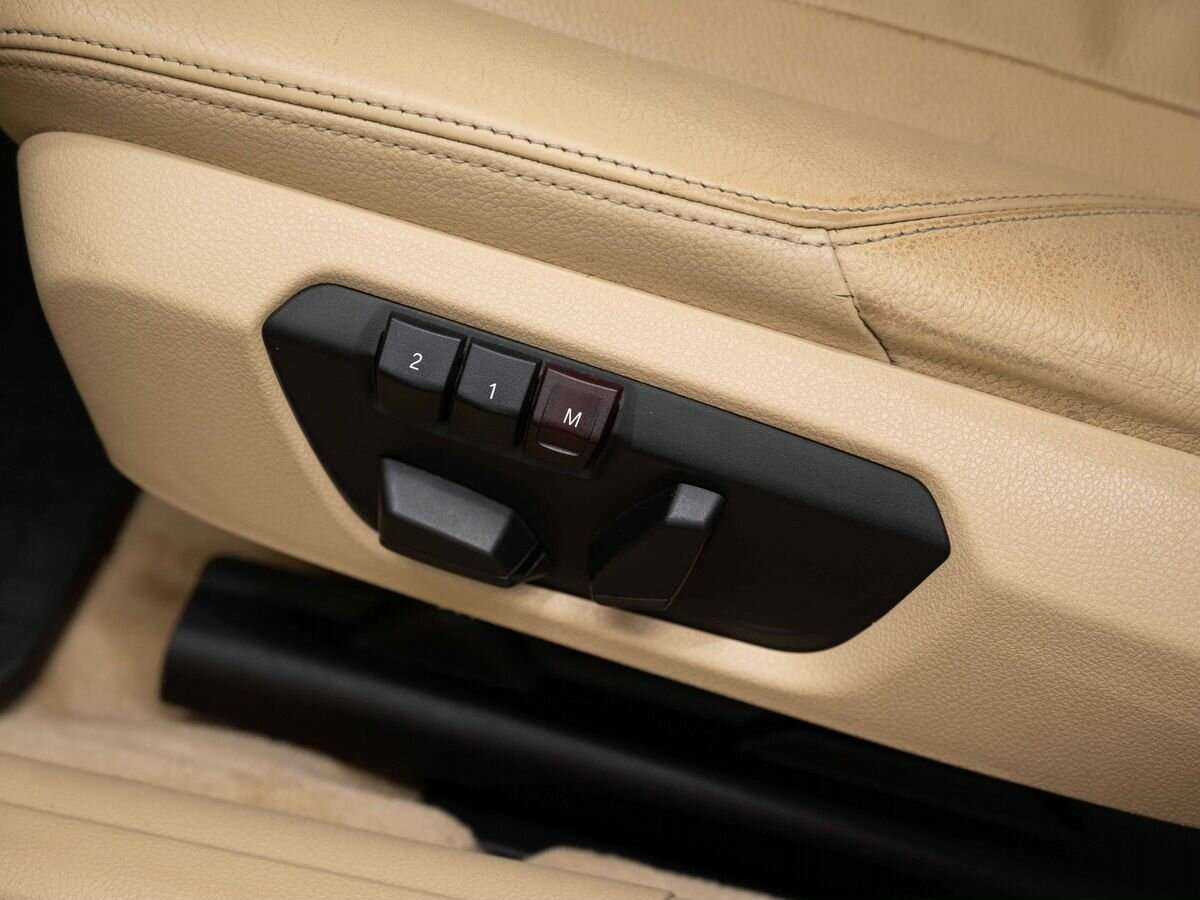 BMW 3 серии 328i, 2012 Фото №21