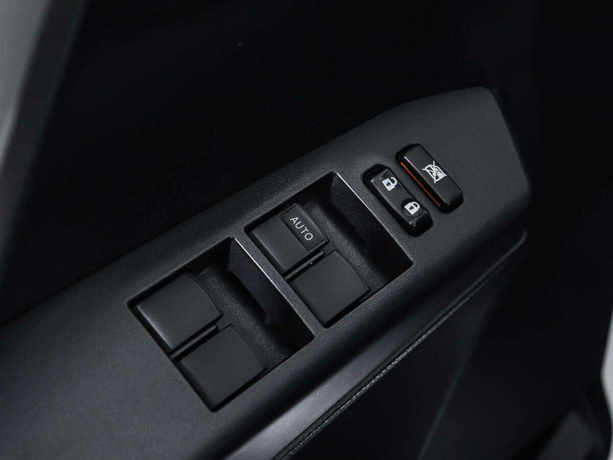 Toyota RAV4, 2019 Фото №19