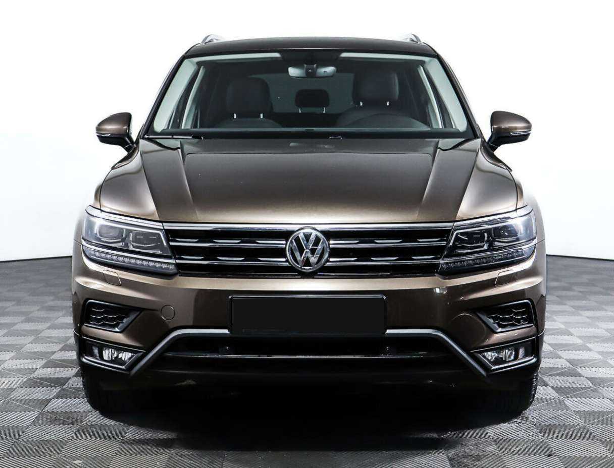 Volkswagen Tiguan, 2018 - 90 642 км. | Фото №2