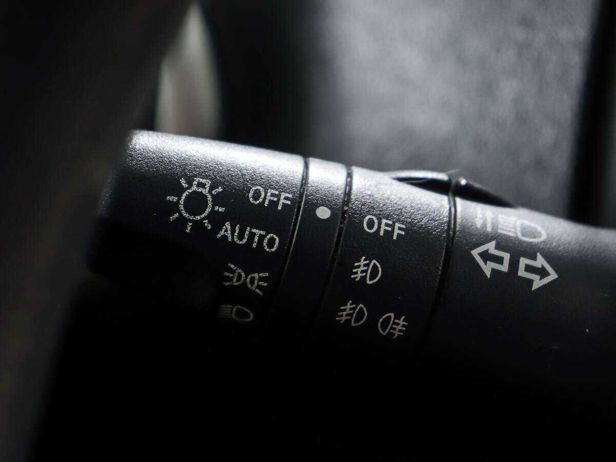 Nissan Note, 2012 Фото №13