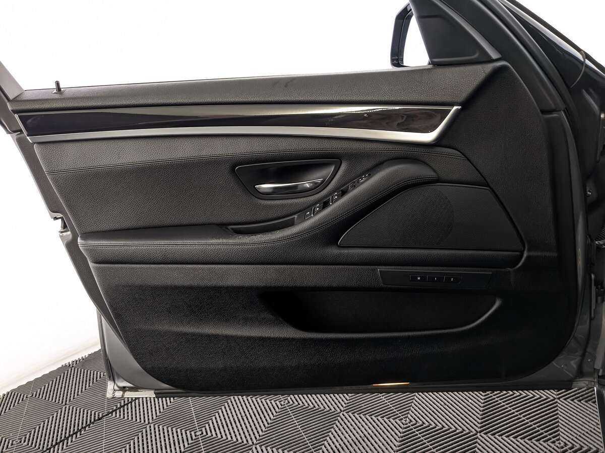 BMW 5 серии 528i xDrive, 2014 Фото №14