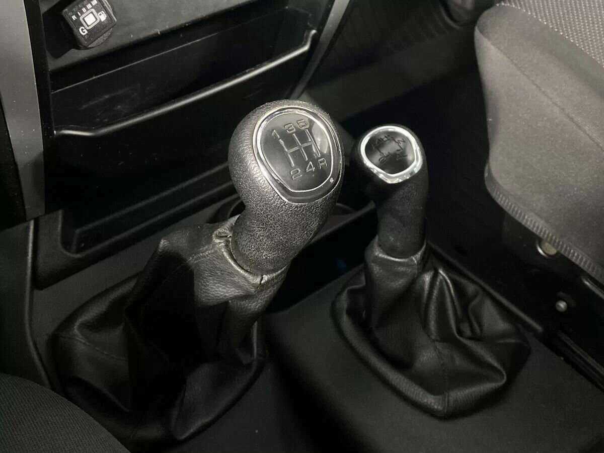 УАЗ Patriot, 2022 Фото №12