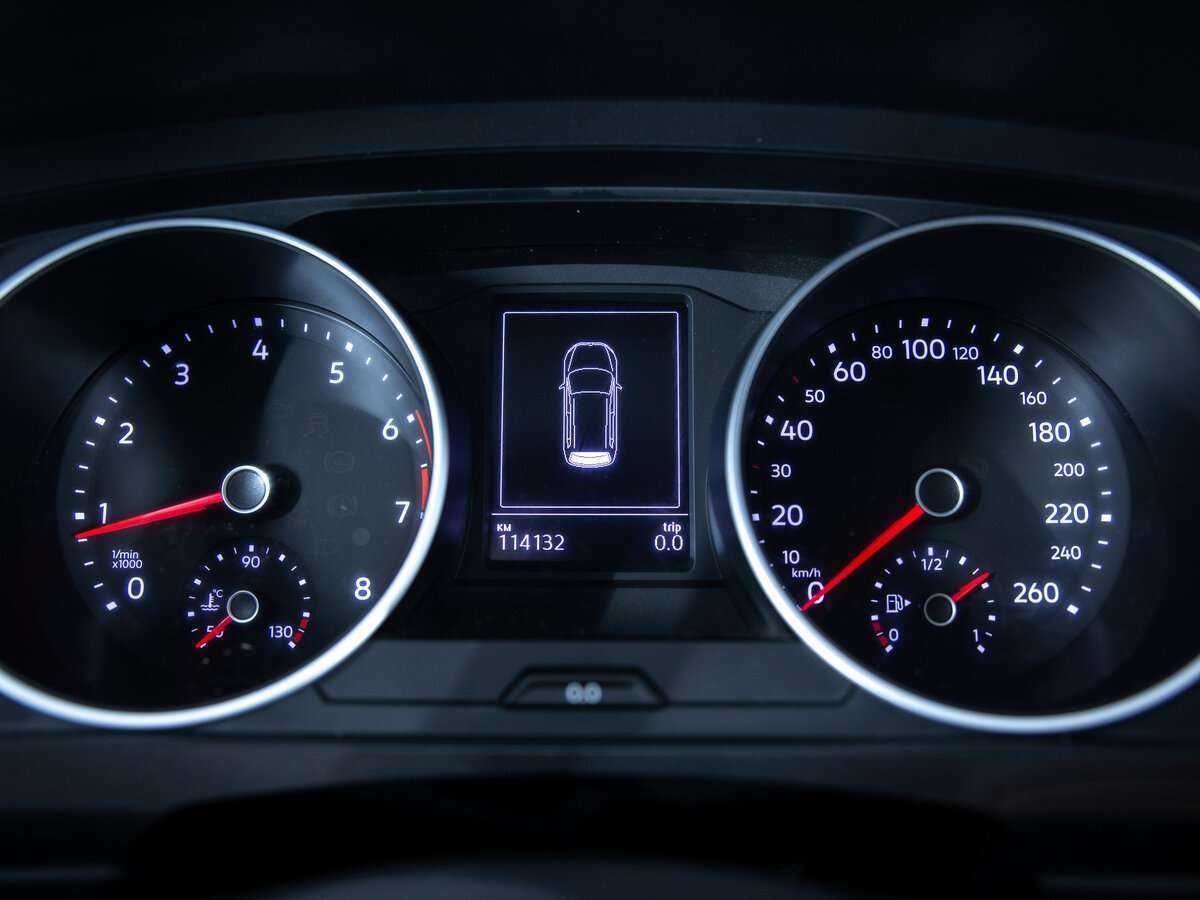 Volkswagen Tiguan, 2018 Фото №14