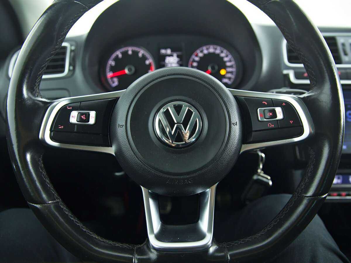 Volkswagen Polo, 2018 Фото №9