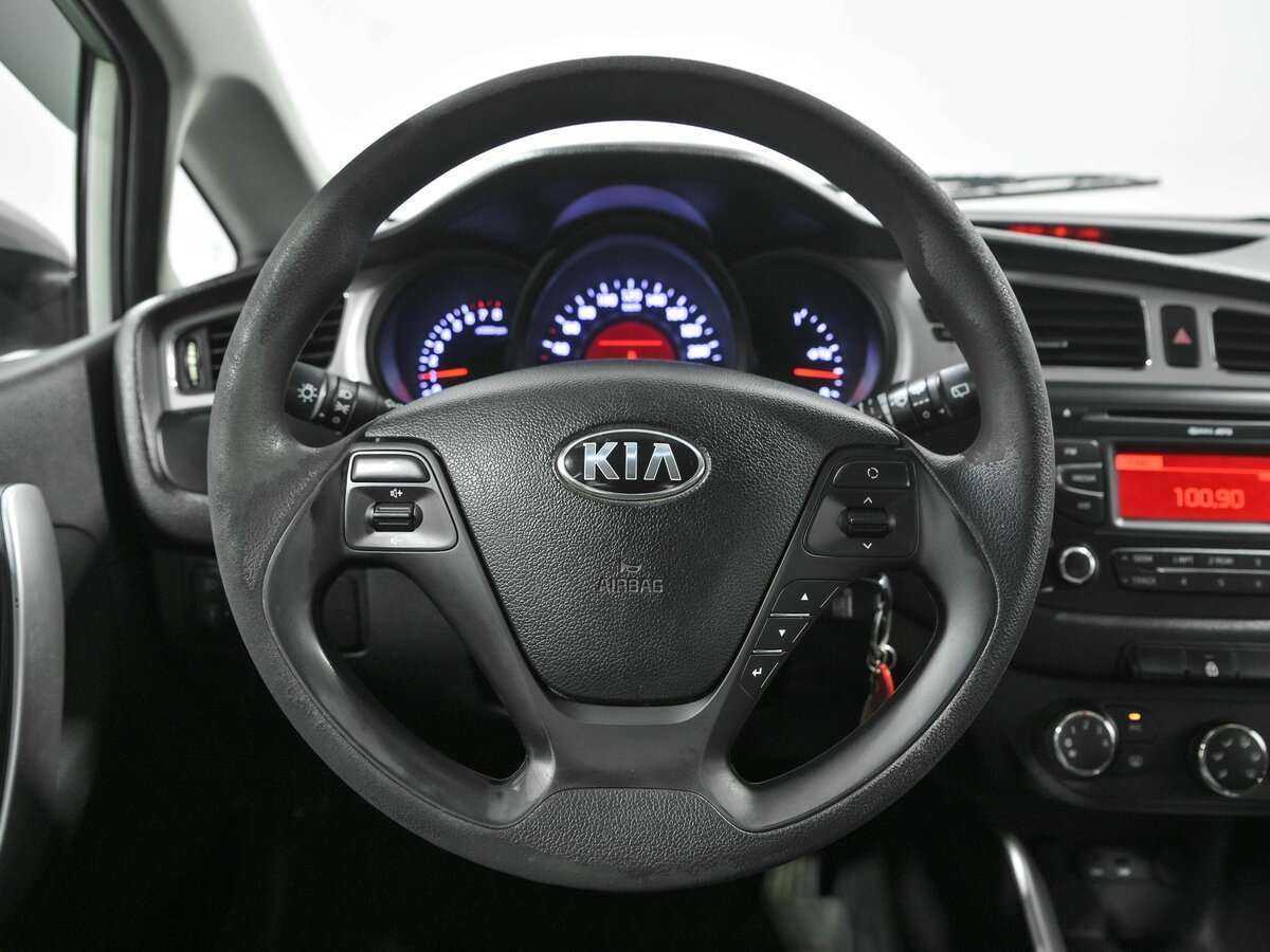 Kia Ceed, 2012 Фото №8